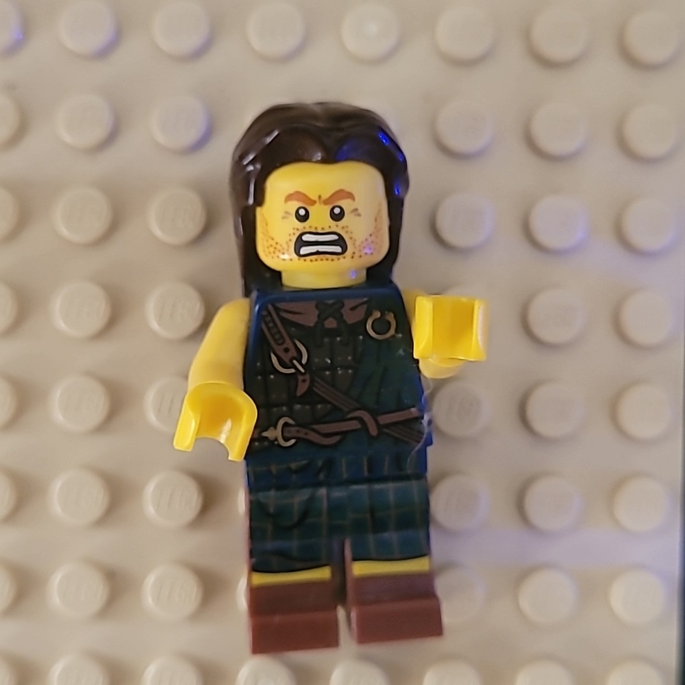 LEGO Series 6 Collectible Minifigures 8827 - Highland Battler